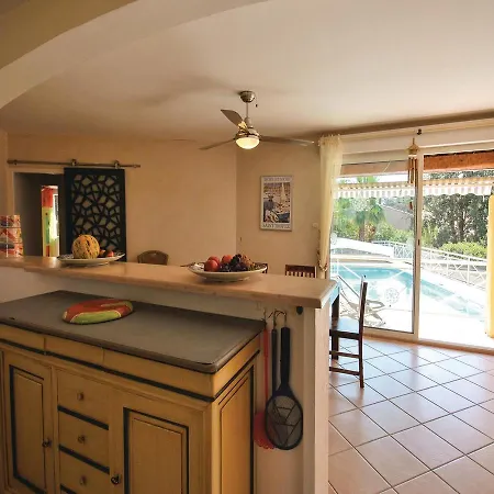 Three-bedroom Holiday In Giens Casa vacanze