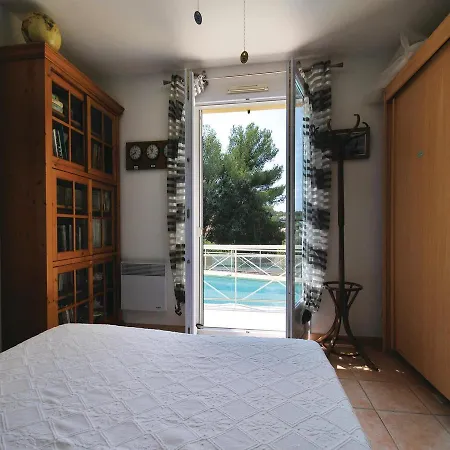 Three-bedroom Holiday In Giens Casa de Férias